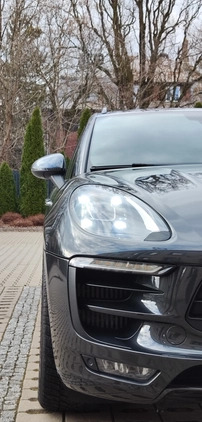 Porsche Macan cena 229000 przebieg: 108000, rok produkcji 2017 z Łódź małe 596